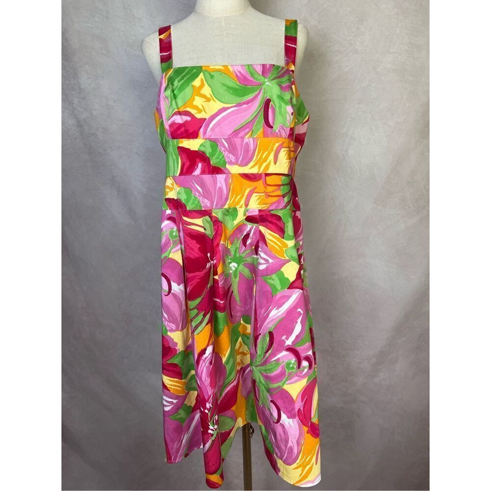 Floral Plus Size Dress - Super Cute